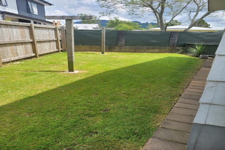 Photo of property in 16a Matthew Place, Kawaha Point, Rotorua, 3010
