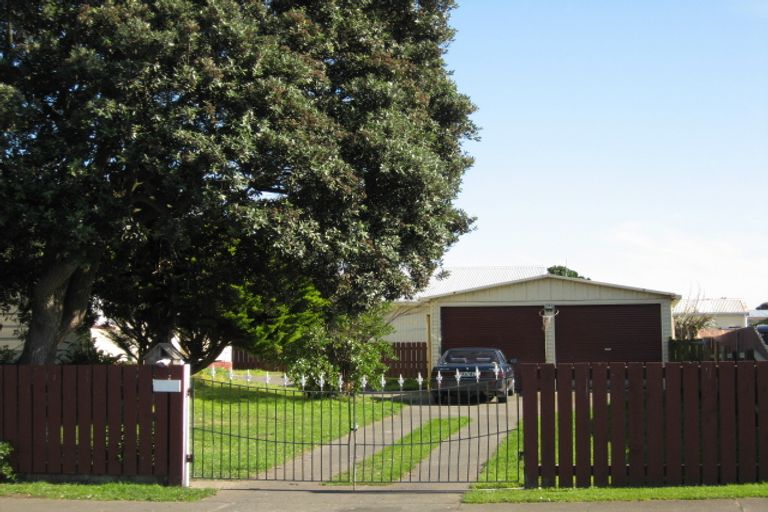 Photo of property in 23 Bamber Street, Castlecliff, Whanganui, 4501