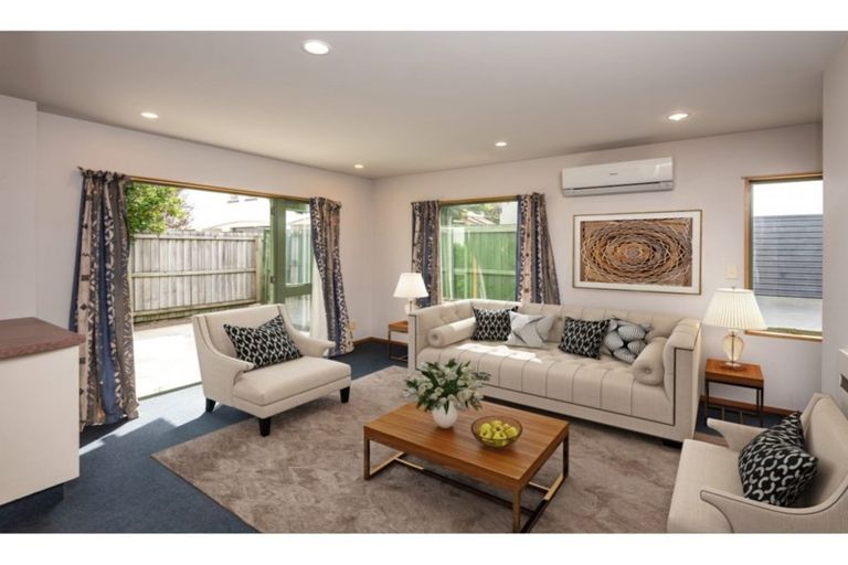 Photo of property in 2/11 Crohane Place, Addington, Christchurch, 8024