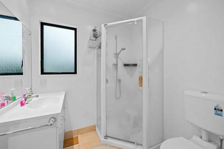 Photo of property in 83 Kamara Road, Glen Eden, Auckland, 0602