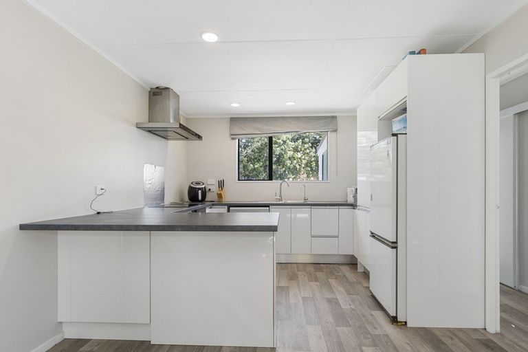 Photo of property in 9 Bayly Place, Te Puke, 3119