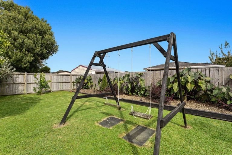 Photo of property in 35 Rata Avenue, Edgecumbe, 3120