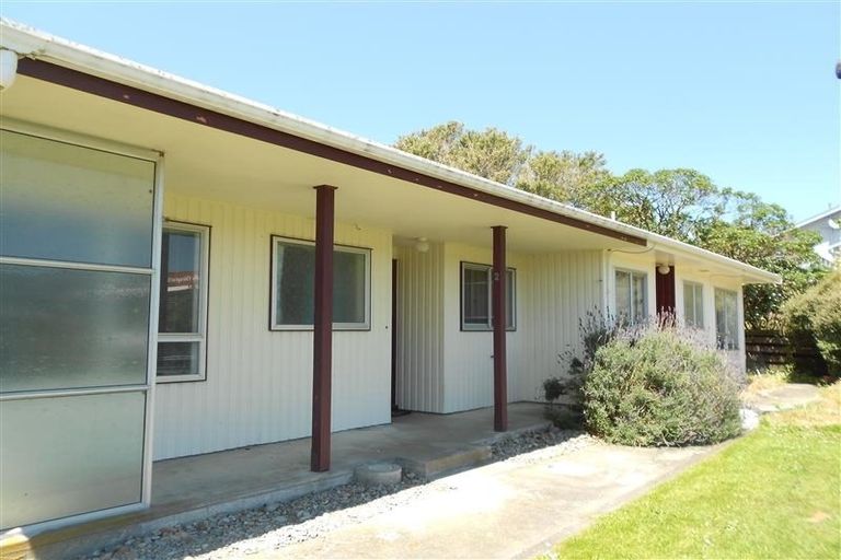 Photo of property in 2/10 Petherick Crescent, Johnsonville, Wellington, 6037