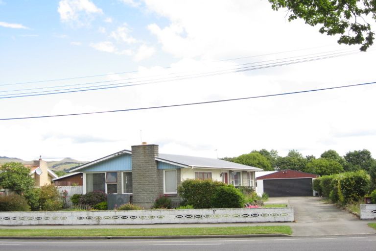 Photo of property in 360 Linwood Avenue, Bromley, Christchurch, 8062