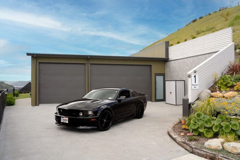 Photo of property in 1 Rewarewa Rise, Whangamata, 3691