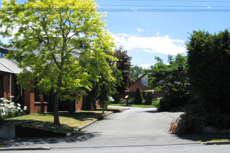 Photo of property in 95a Avonhead Road, Avonhead, Christchurch, 8042