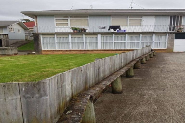 Photo of property in 44 Helvetia Road, Pukekohe, 2120