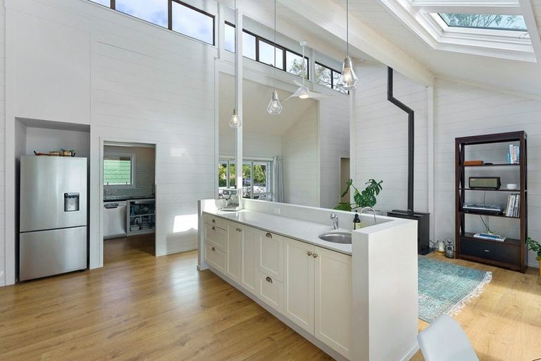 Photo of property in 175 Raumati Road, Raumati Beach, Paraparaumu, 5032