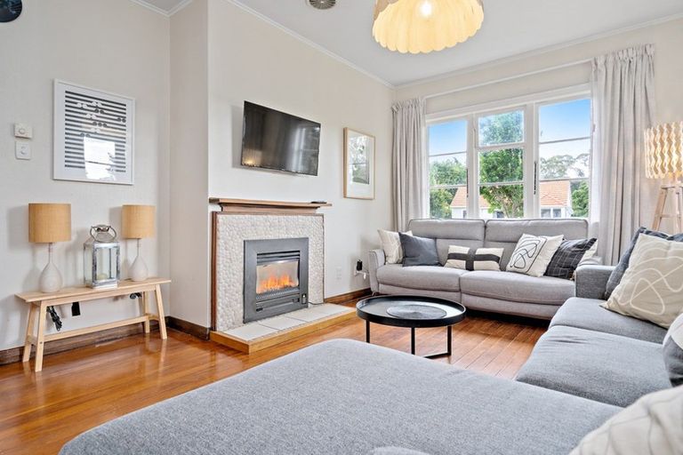 Photo of property in 77 Jellicoe Drive, Hamilton East, Hamilton, 3216