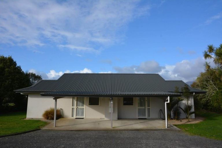 Photo of property in 31 Bridge Street, Karamea, 7893