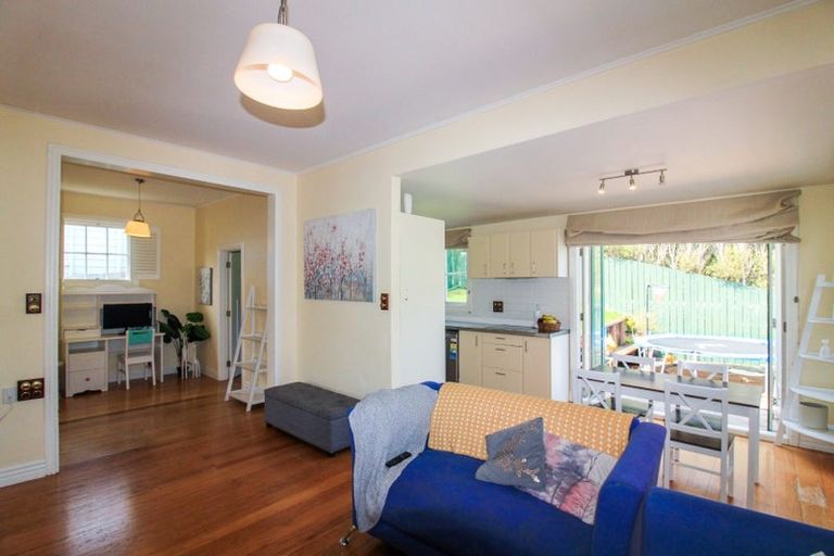 Photo of property in 25 Bombay Street, Ngaio, Wellington, 6035