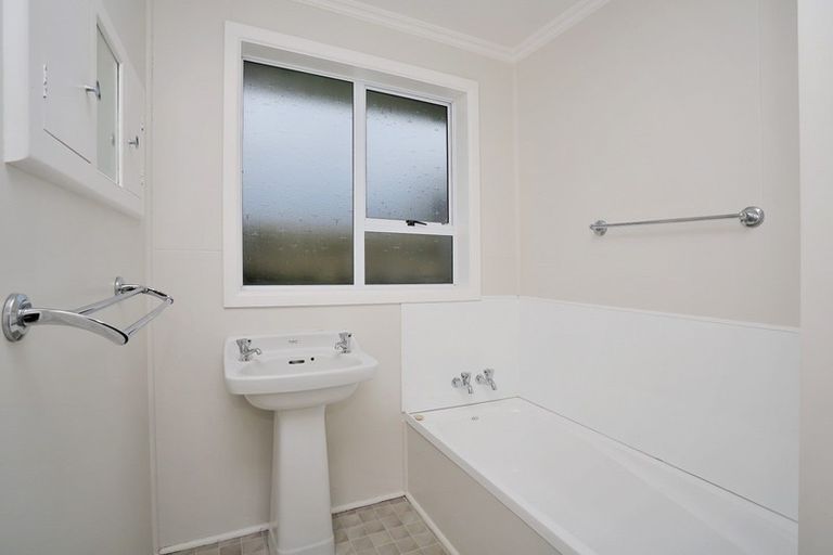 Photo of property in 28 Carron Street, Waverley, Invercargill, 9810