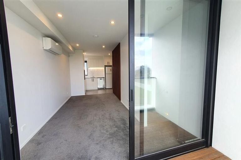 Photo of property in 1824 Great North Road, Avondale, Auckland, 1026