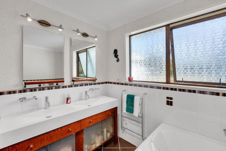 Photo of property in 3 Albion Street, Lumsden, 9793