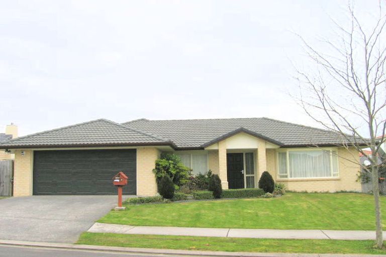 Photo of property in 3 Gilford Place, East Tamaki Heights, Auckland, 2016