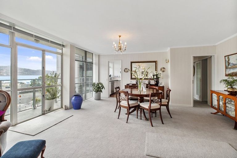 Photo of property in Dorchester Apartments, 144 Oriental Parade, Oriental Bay, Wellington, 6011