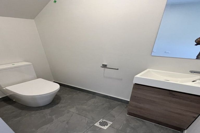 Photo of property in 6/241 Don Buck Road, Massey, Auckland, 0614