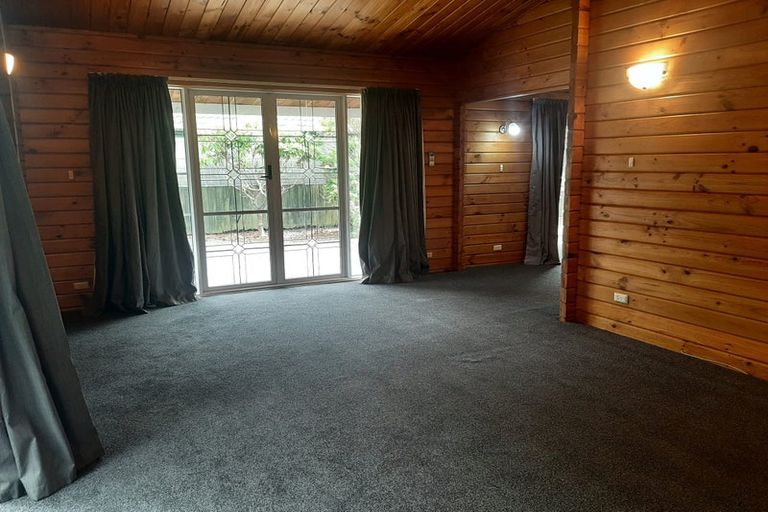 Photo of property in 240 Withells Road, Avonhead, Christchurch, 8042