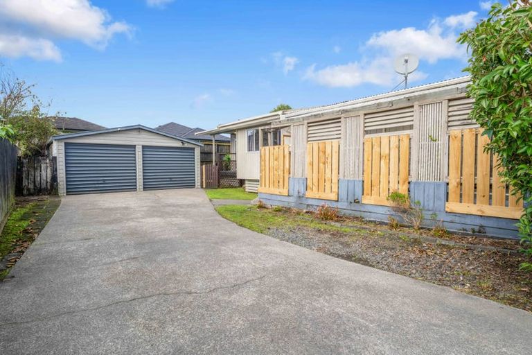 Photo of property in 2/56 Greenhaven Avenue, Opaheke, Papakura, 2113