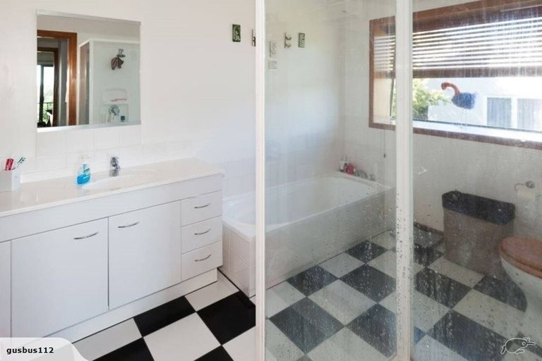 Photo of property in 12 Lucknow Place, Cashmere, Christchurch, 8022