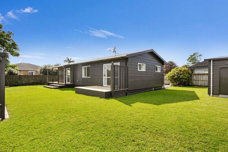 Photo of property in 36 Whitby Avenue, Whitianga, 3510