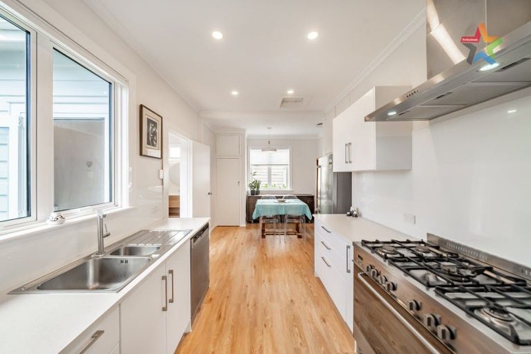 Photo of property in 51 York Street, Moera, Lower Hutt, 5010