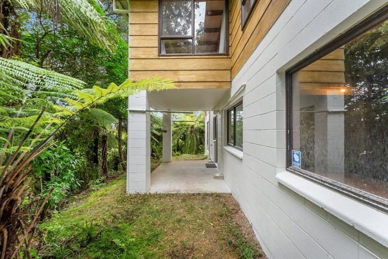 Photo of property in 58 Tainui Road, Titirangi, Auckland, 0604