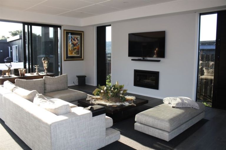 Photo of property in 142 Waterways Parade, Pauanui, Hikuai, 3579