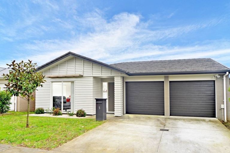 Photo of property in 5 Pipipi Crescent, Takanini, 2112