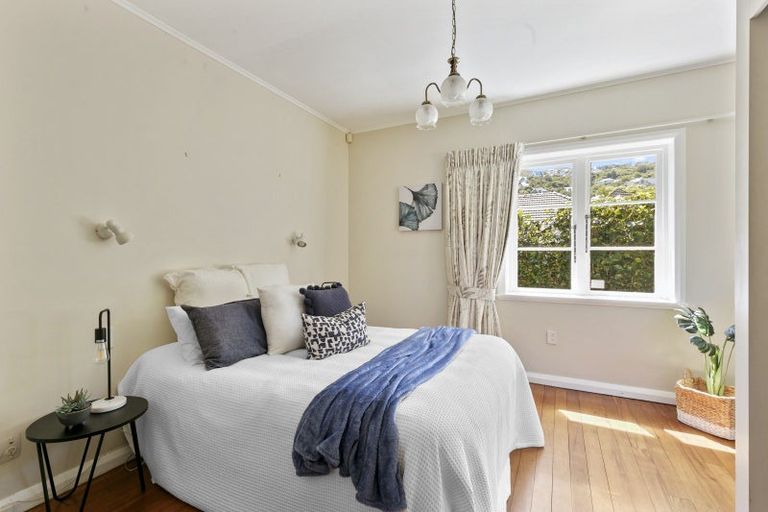 Photo of property in 65 Delhi Crescent, Khandallah, Wellington, 6035