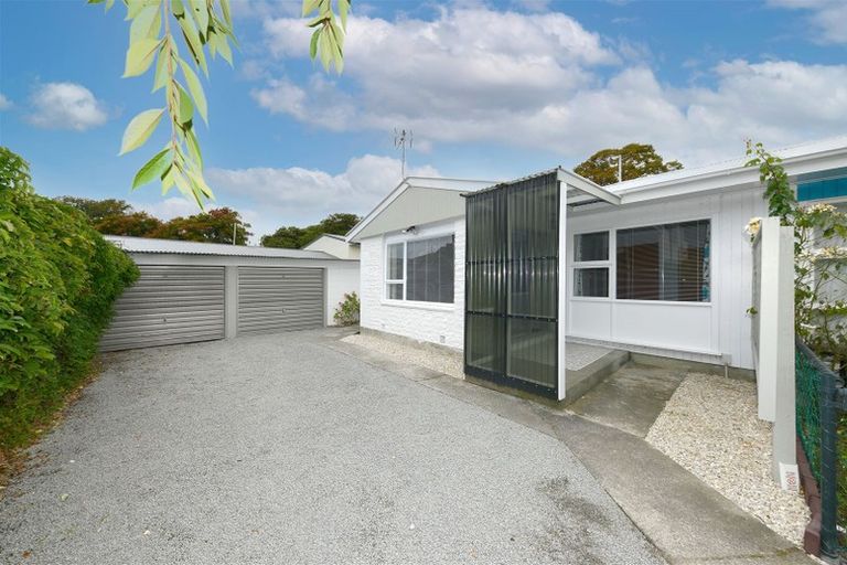 Photo of property in 4/6 Kinloch Street, St Albans, Christchurch, 8014
