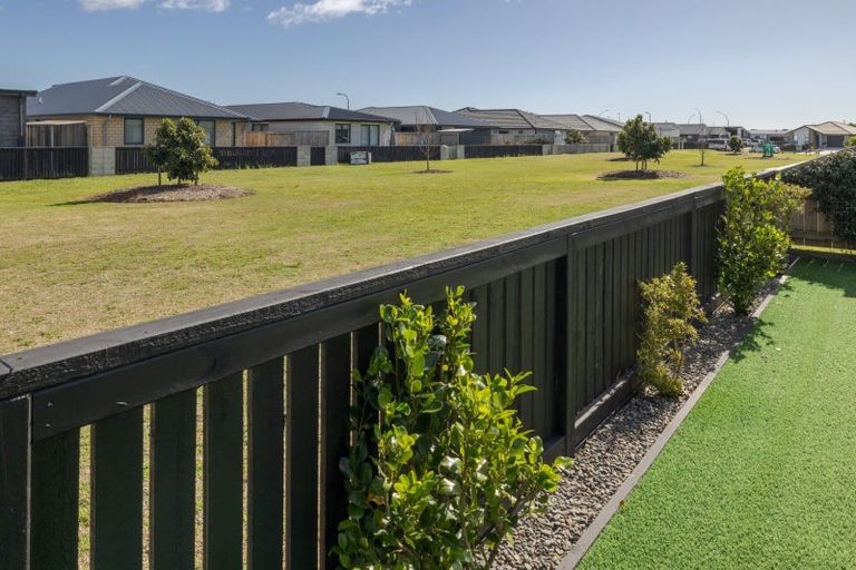 Photo of property in 45 Union Drive, Papamoa, 3118