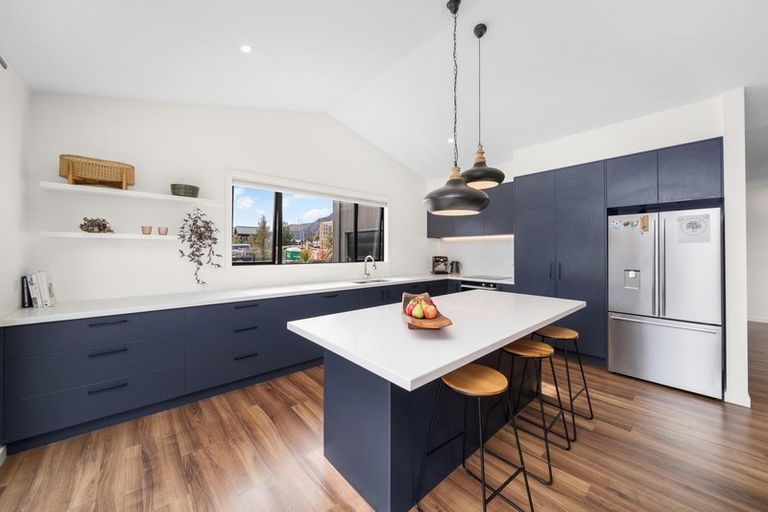 Photo of property in 5 Durness Court, Jacks Point, Queenstown, 9371