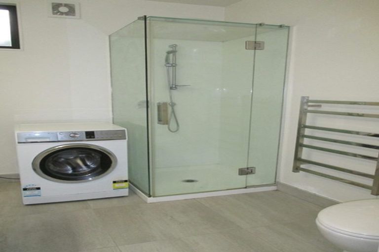 Photo of property in 20d Konini Road, Titirangi, Auckland, 0604