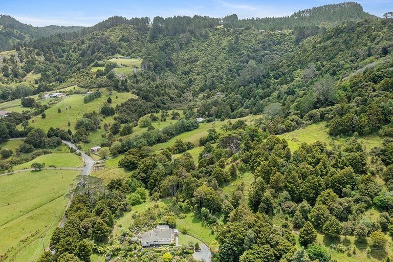 Photo of property in 32 Smith Road, Matakana, Warkworth, 0985