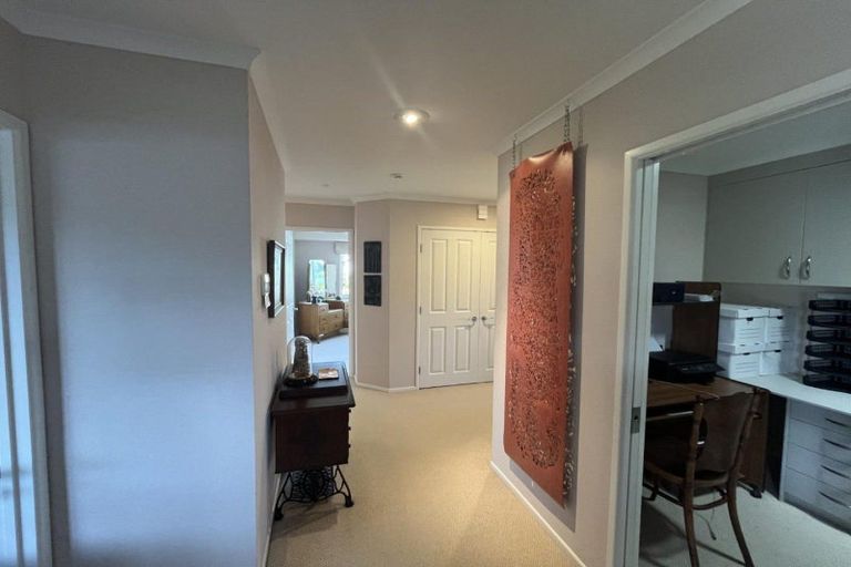 Photo of property in 2 Manukaka Heights, Hurdon, New Plymouth, 4310