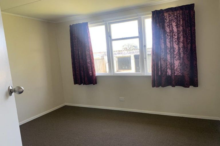Photo of property in 60-62 Titoki Street, Castlecliff, Whanganui, 4501