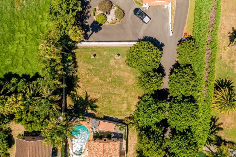 Photo of property in 11 St Clair Place, Browns Bay, Auckland, 0630