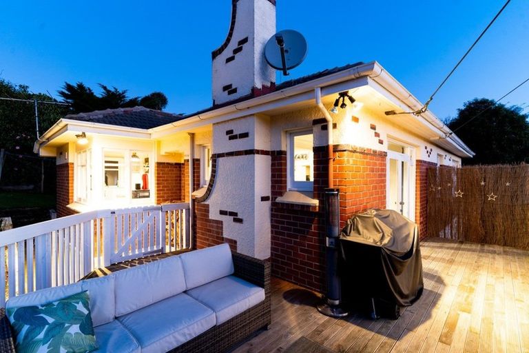 Photo of property in 30 Northview Crescent, Belleknowes, Dunedin, 9011