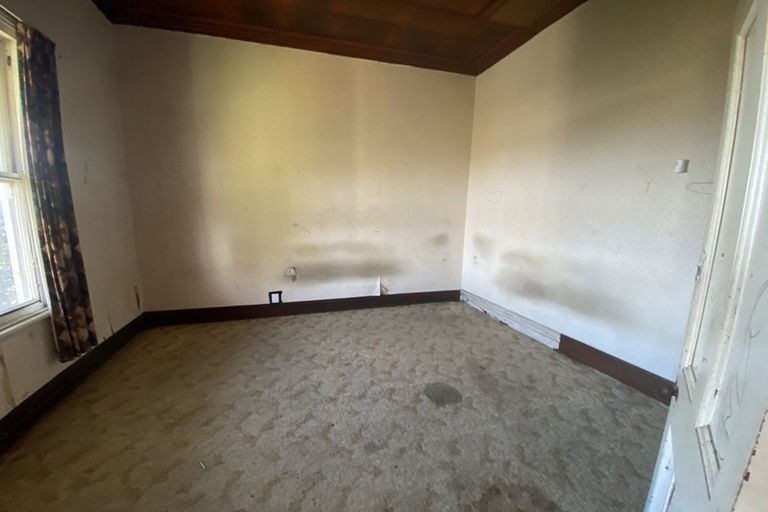 Photo of property in 81 Ngatai Street, Manaia, 4612