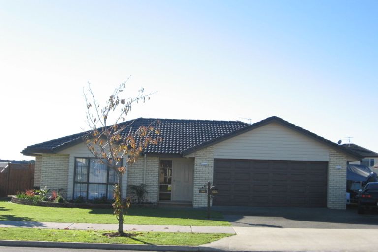 Photo of property in 185 Wattle Farm Road, Wattle Downs, Auckland, 2103