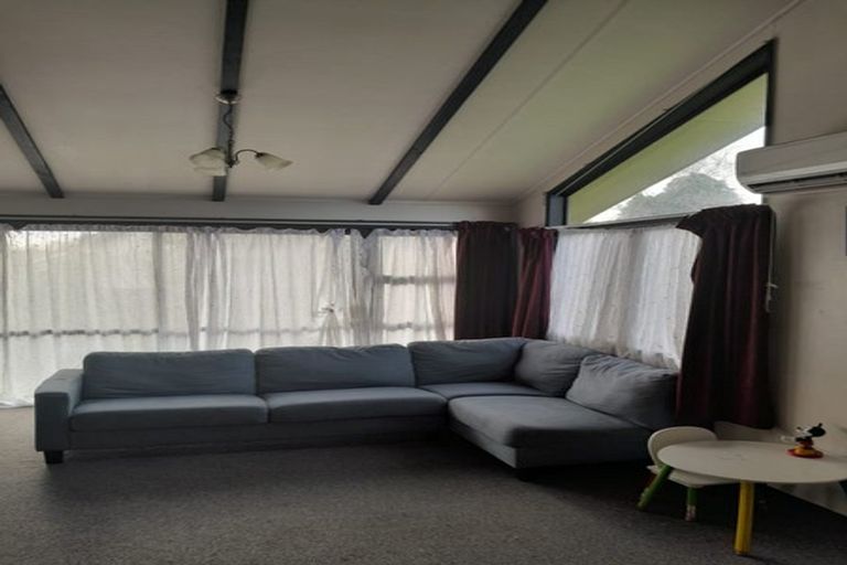 Photo of property in 6 Rewarewa Street, Owhata, Rotorua, 3010