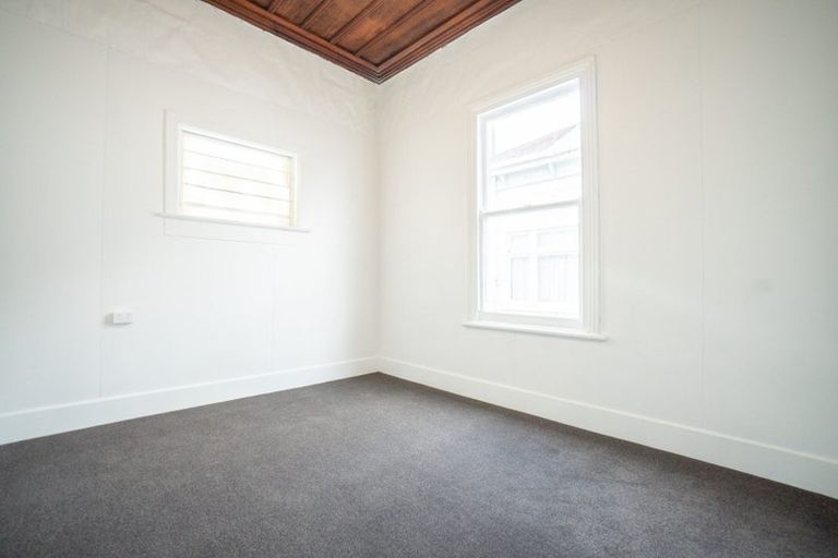 Photo of property in 21 Bourke Street, Palmerston North, 4410