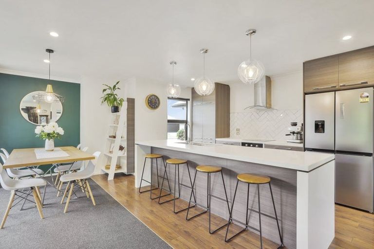 Photo of property in 13 Lancewood Way, Rangiora, 7400