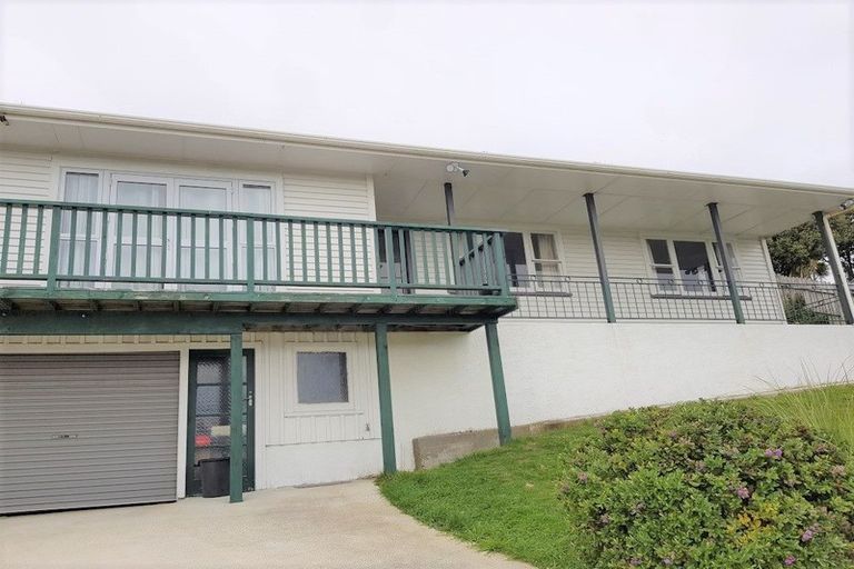 Photo of property in 28 Papakowhai Road, Papakowhai, Porirua, 5024