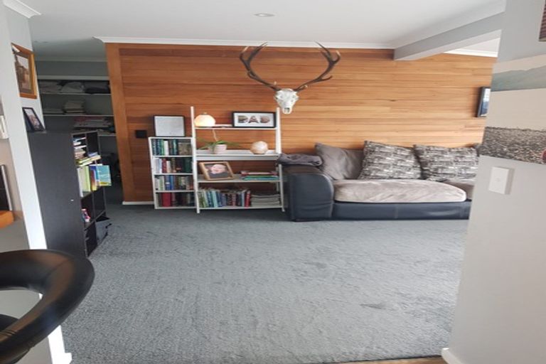 Photo of property in 21 Mackinnon Loop, Te Anau, 9600