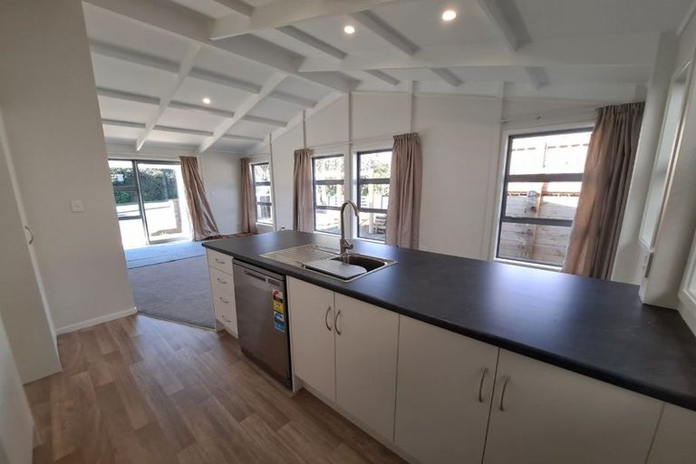 Photo of property in 64/62 Seaview Road, Marfell, New Plymouth, 4310