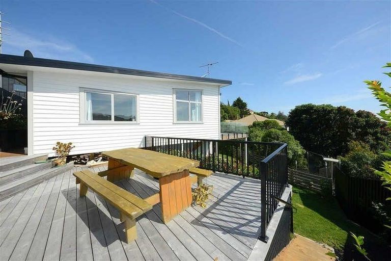 Photo of property in 97b Mount Pleasant Road, Mount Pleasant, Christchurch, 8081