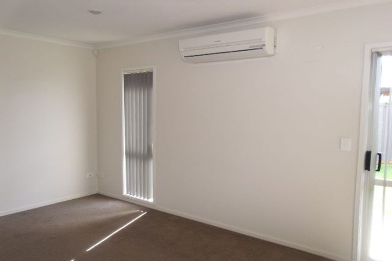 Photo of property in 37 Mcnaughton Place, Onekawa, Napier, 4110