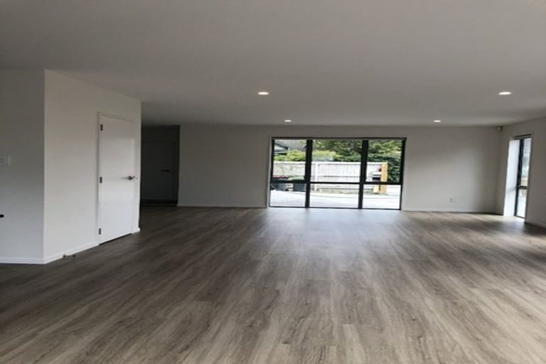 Photo of property in 8 Ashby Place, Bryndwr, Christchurch, 8052